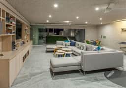 7BD Exclusive Property On Beach - Image 5