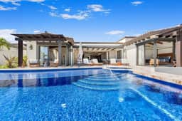 5BD Ritzy Villa 5: Ocean Views & Pool - Image 2