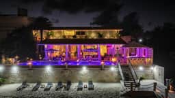 Luxury Beachfront Villa - Image 4