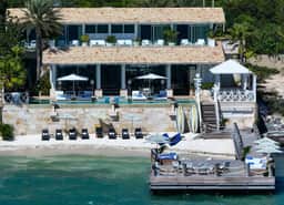 Luxury Beachfront Villa - Image 3