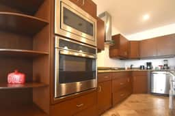 2BD Luxury Oceanview Condo with Private Pool - Image 4