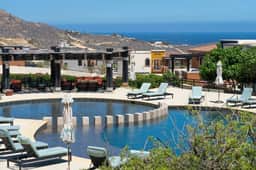 3BD Begati Ocean Views with Luxury Resort - Image 2