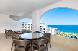 2BD Villa La Valencia: Ocean Views & Resort - Image 2