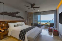 3BD Solaz: Resort, Pool w/ Stunning Ocean Views - Image 5