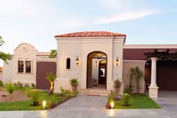 Beachfront Residence Villa with Resort Amenities - Image 2