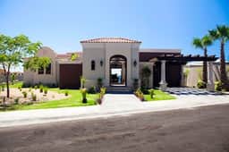 Beachfront Residence Villa with Resort Amenities - Image 5