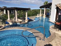 Hacienda Residence Resort, Ocean Views & Pool - Image 4