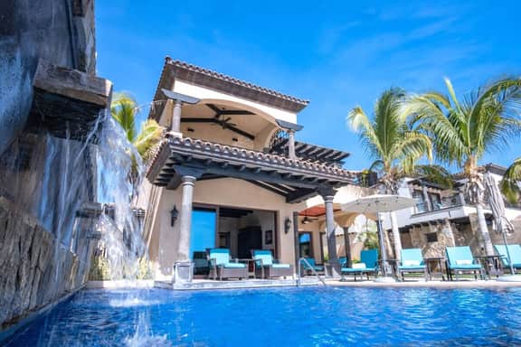 dream beachfront getaway in Novaispania - Image 2
