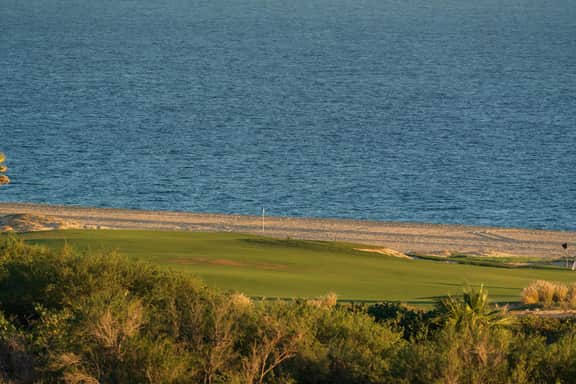3BD Alvar: Oceanfront, Beach Access, Luxury - Image 4