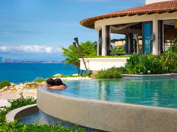 2BD Del Palmar Cancun Oceanview, Pool & Resort - Image 3