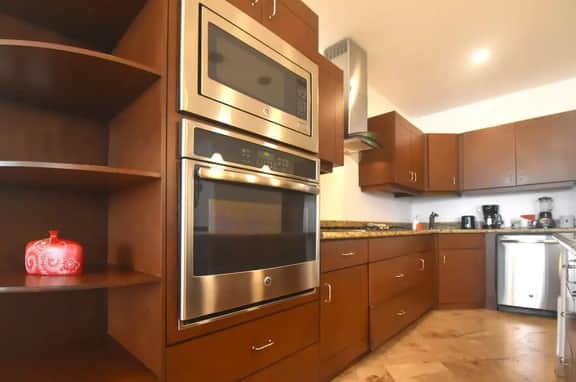 2BD Luxury Oceanview Condo with Private Pool - Image 4