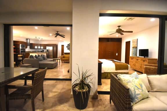 2BD Luxury Oceanview Condo with Private Pool - Image 3