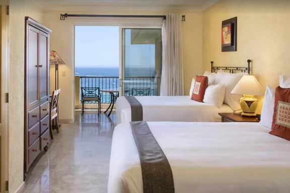 2BD Villa Del Arco Pool, Resort, Stunning View - Image 2