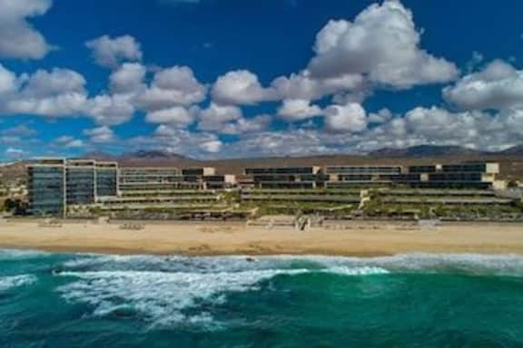 3BD Solaz: Resort, Pool w/ Stunning Ocean Views - Image 3