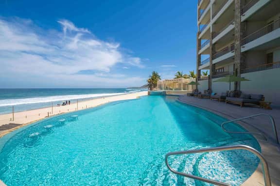 3BD Costa Azul Pool, Resort & Ocean Views - Image 5