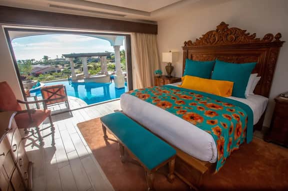 Hacienda Residence Resort, Ocean Views & Pool - Image 3