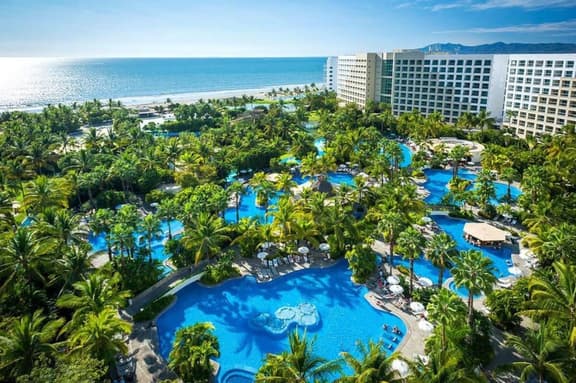 2BD Nuevo Vallarta: Plunge Pool & Luxury Resort - Image 1