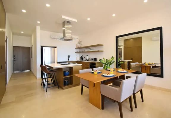 2BD Luxury Condo the heart of CSL (Montemar 101) - Image 1