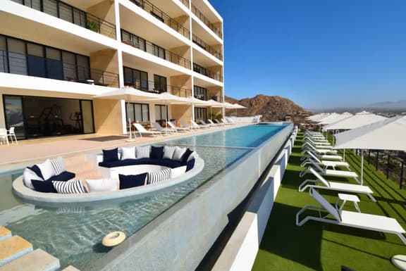 2BD Luxury apartment Heart of Cabo (Montemar 202) - Image 1